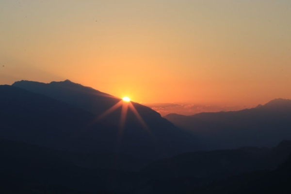 Sonnenaufgangswanderung in der Val Lumnezia