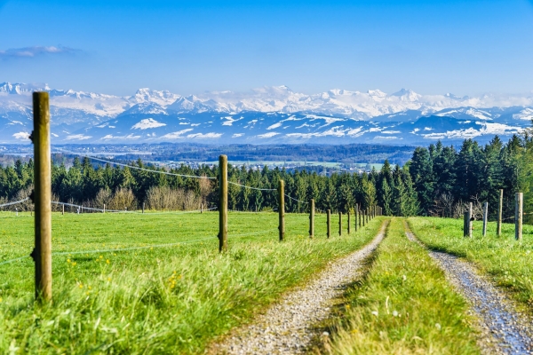 VON PFÄFFIKON ZH NACH WINTERTHUR TÖSS